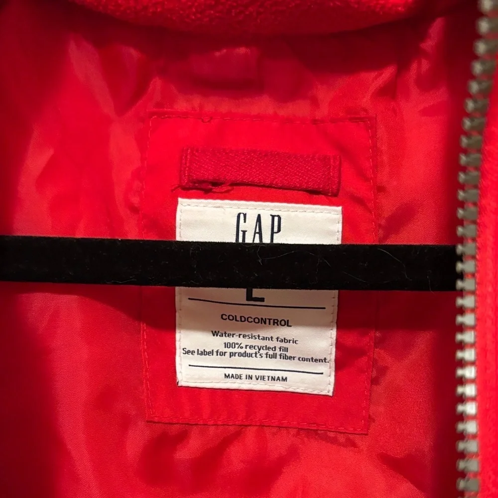 GAP Red Puffer Vest kids
